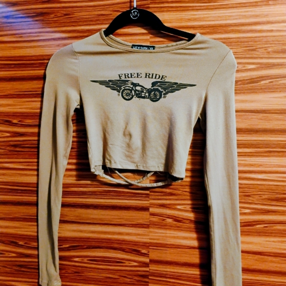 Beige long sleeve crop top